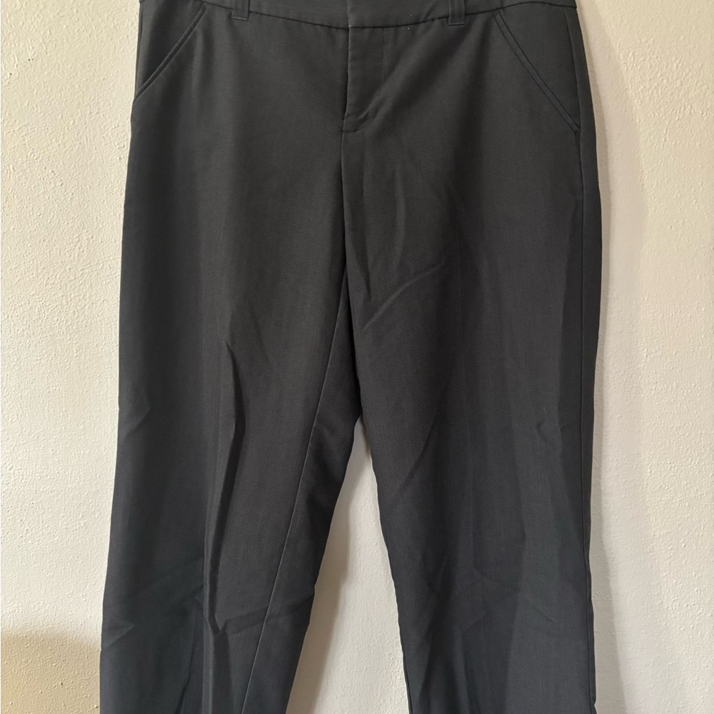 Daisy Fuentes Gray Capris